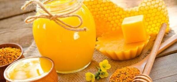 Honey has a positive effect on male potency. 